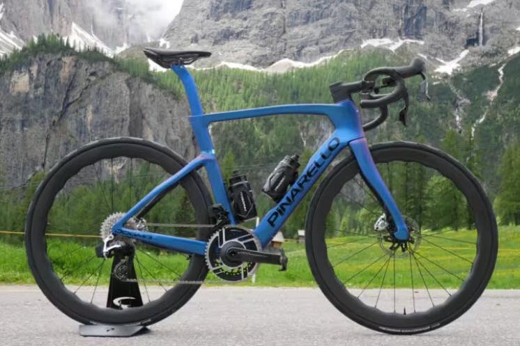 Neues Pinarello Dogma F bekommt dezentes Update